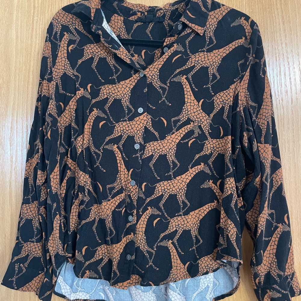 Jane and Delancey Black and Orange Giraffe Print Button Down Shirt